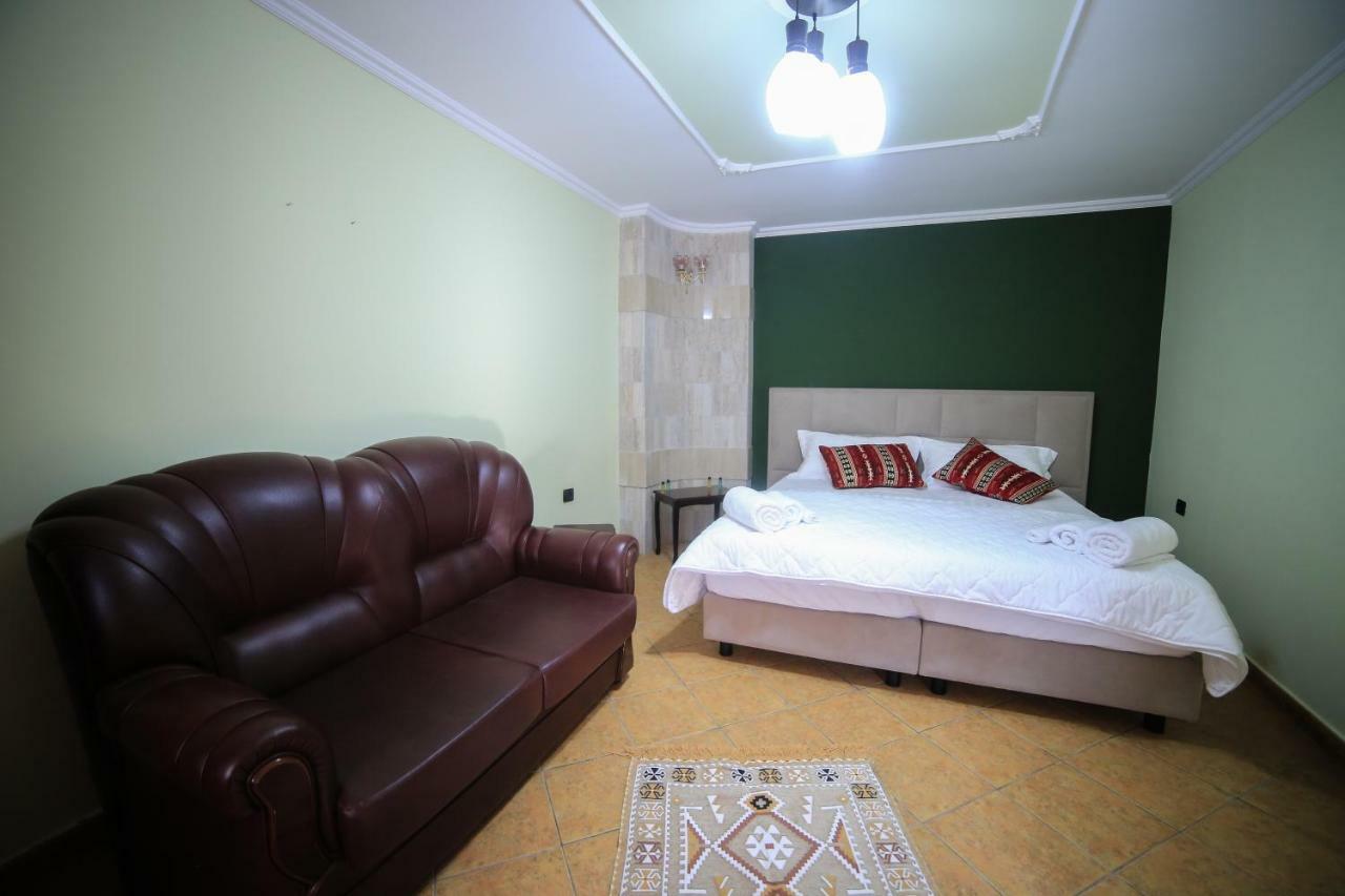 Kaloshi Villa Krujë 外观 照片